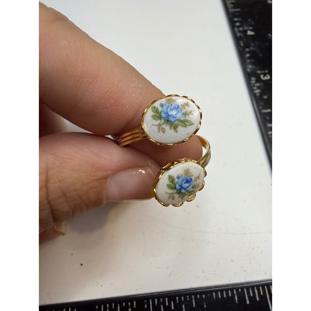 Vintage Blue Rose Porcelain Bypass Ring Gold Tone Enamel Floral Size 9.25